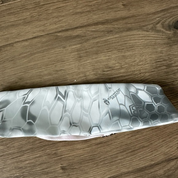 BORN PRIMITIVE - Picture 1 of 4